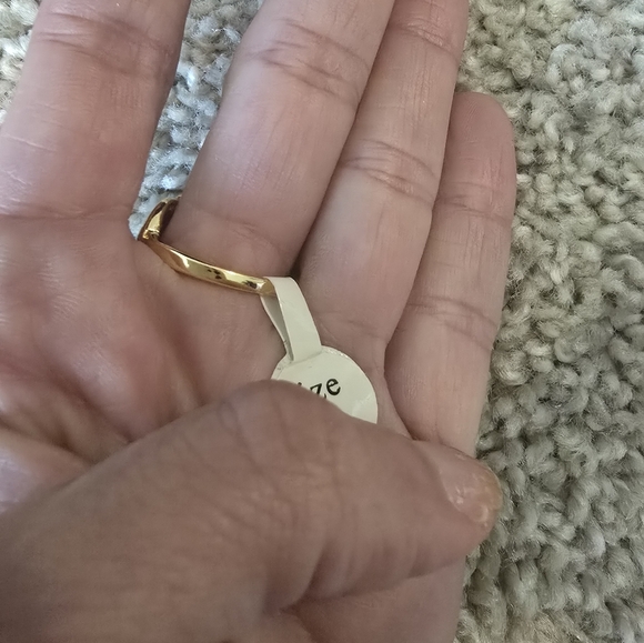 21kgp Dubai Jewelry Elegant Gold Leaf Ring - Picture 7 of 10